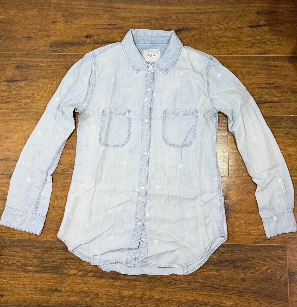 Rails Light Blue Star Print Chambray Button Down Long Sleeve Shirt Size S